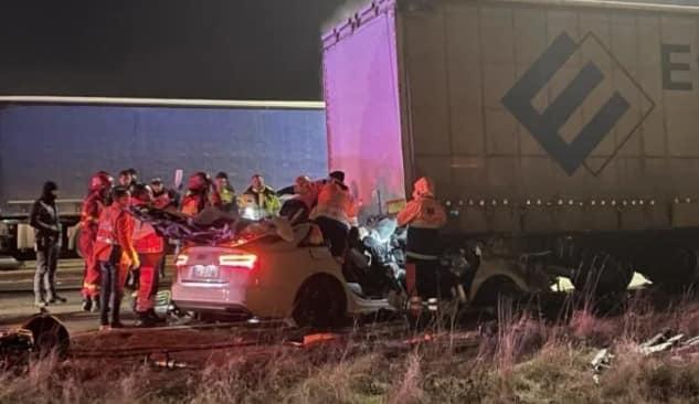 Accident groaznic la Sibiu: Doi tineri au murit și doi sunt grav răniți  18816175