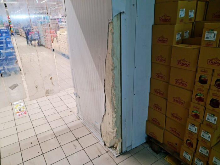 Un supermarket din București a fost închis temporar de Protecţia Consumatorilor. Au fost descoperite nereguli grave