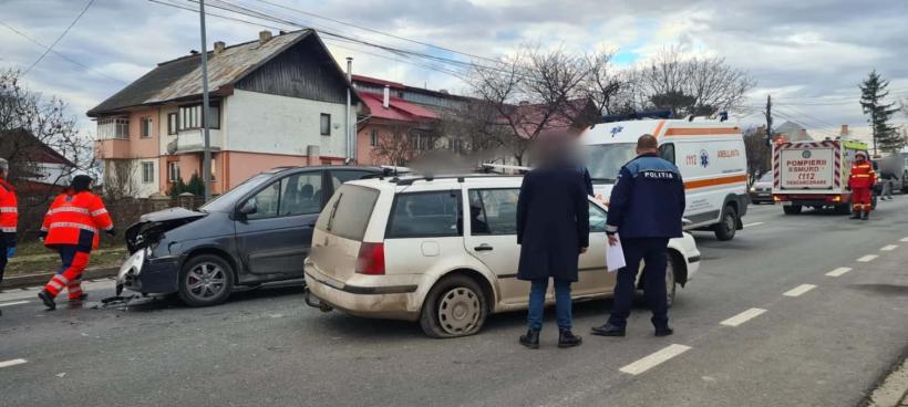Accident grav pe DN 17 în județul Suceava. Două femei au fost rănite 18816426