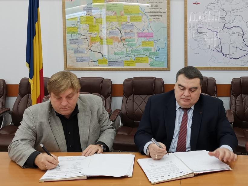 S-au semnat șase contracte pentru creșterea vitezei de circulație la 120 km/h pe liniile CF MĂRĂȘEȘTI - TECUCI NORD și ADJUD - SICULENI 18816429
