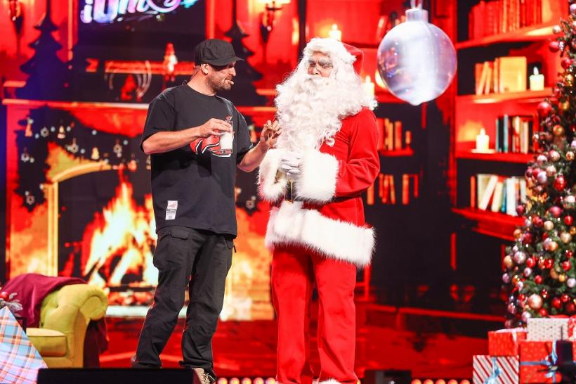 Moș Crăciun, invitat special în juriul iUmor. Cadourile aduse pentru Delia, Costel și Cheloo i-au surprins pe toți 18816458
