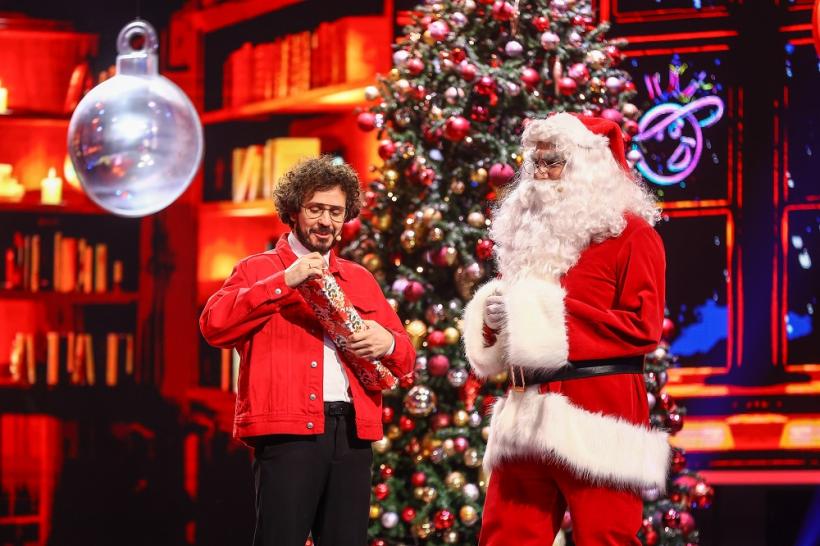 Moș Crăciun, invitat special în juriul iUmor. Cadourile aduse pentru Delia, Costel și Cheloo i-au surprins pe toți 18816460