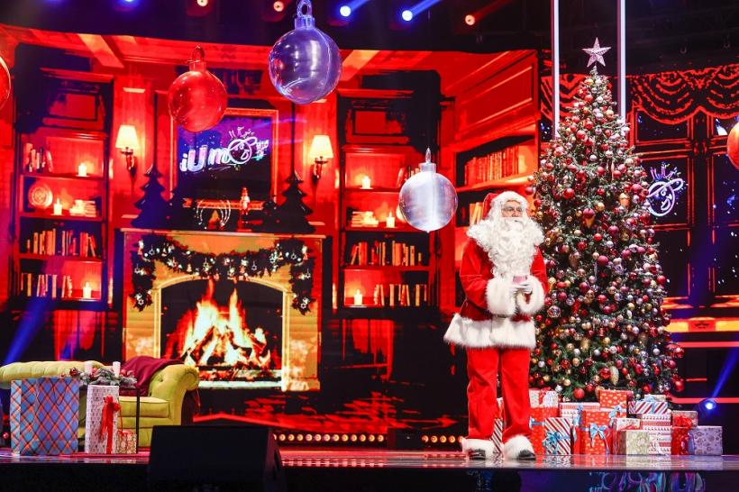 Moș Crăciun, invitat special în juriul iUmor. Cadourile aduse pentru Delia, Costel și Cheloo i-au surprins pe toți 18816469