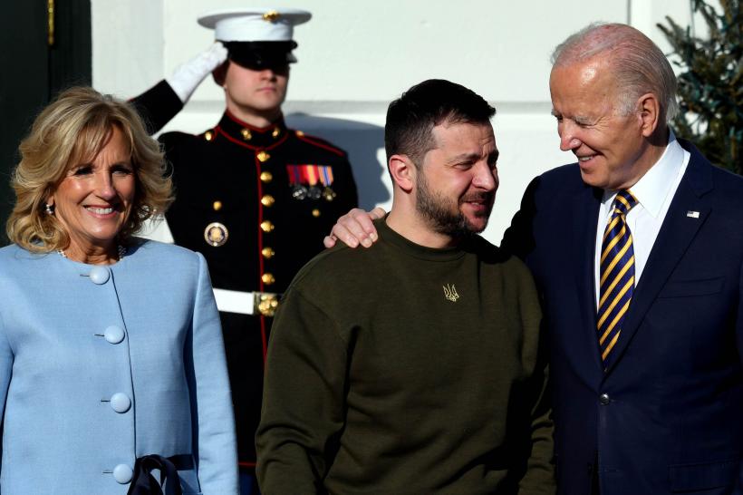 Zelenski a ajuns în SUA: "Voi purta o serie de negocieri pentru a aduce victoria noastră mai aproape" 18816601