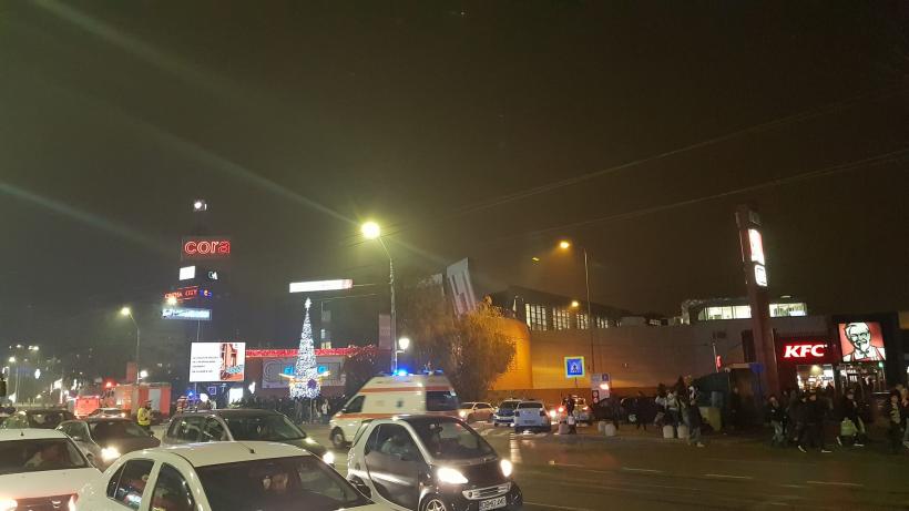 Alertă falsă cu bombă la un mall din Capitală 18816783