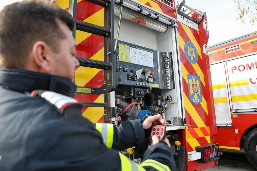 IGSU: 15 autospeciale de stingere cu capacitatea de 4.000 de litri de apă au intrat în dotarea salvatorilor 18816947