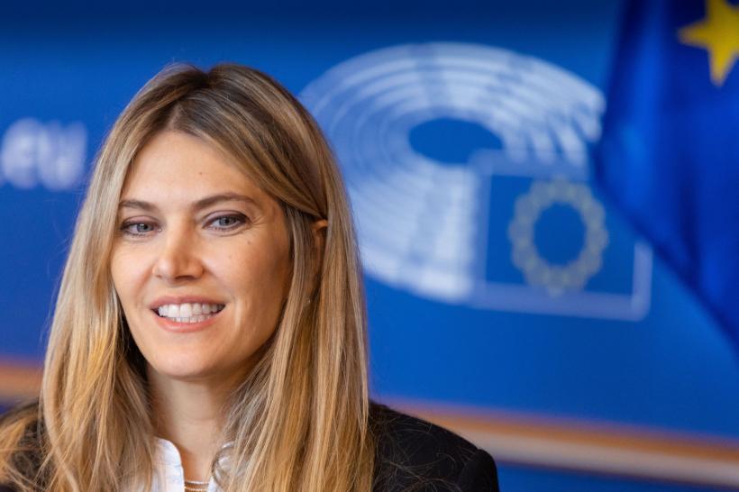 Corupție în Parlamentul European: Eva Kaili rămâne în arest