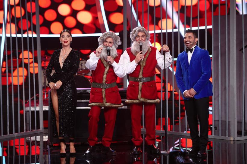 Răzvan şi Dani, super rol de Moş Crăciun în ediţia specială Te cunosc de undeva! din seara de Ajun.  Dani: “E una din cele mai frumoase seri din anul ăsta!” 18816920