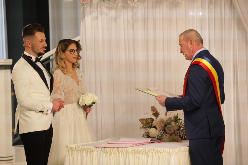 Miruna şi Cosmin, câştigătorii celui de-al şaselea sezon Mireasa 18817026