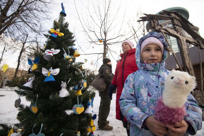 Cum sărbătoresc ucrainenii primul lor Crăciun de la începutul invaziei ruse