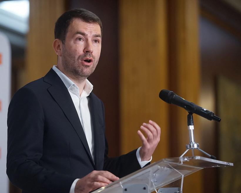 Șeful USR ar vrea să-i lase pe foștii securiști și milițieni fără pensiile militare de serviciu 18817194