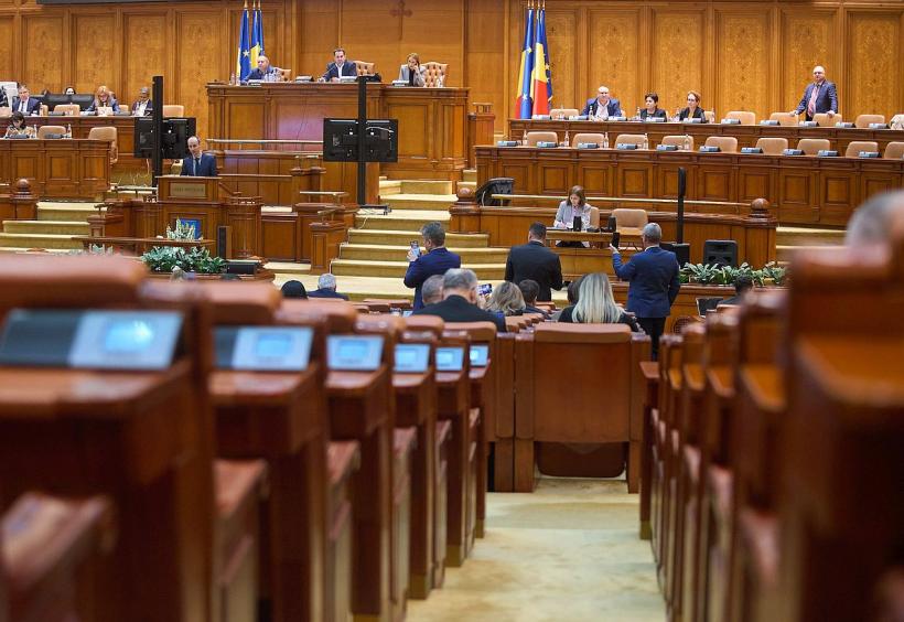 Orban rămâne singur în partid 18817322