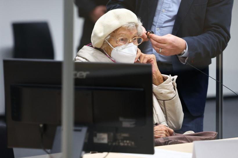 La 97 de ani, fosta secretară a lagărului de concentrare Stutthof vrea să fie declarată nevinovată