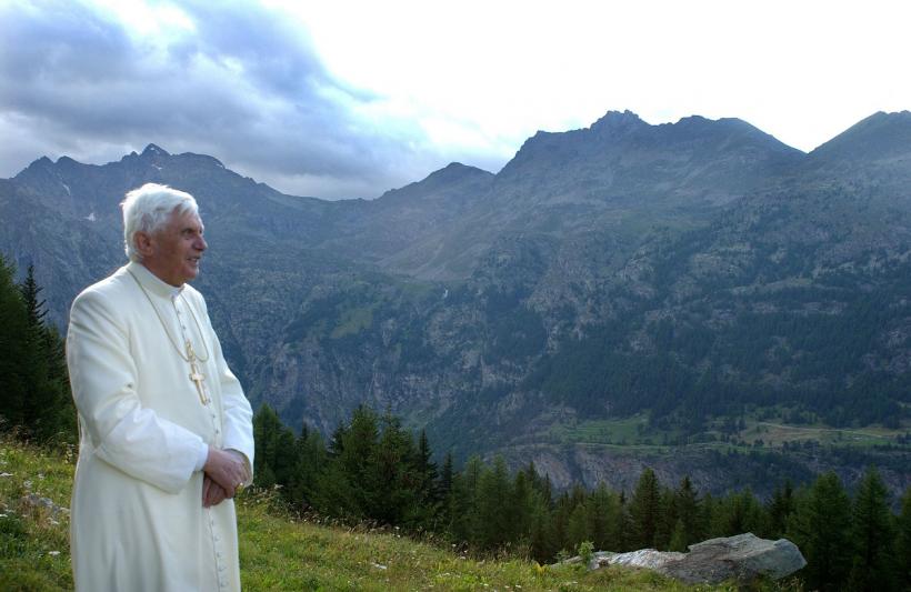 Benedict al XVI-lea, în stare gravă 18817588