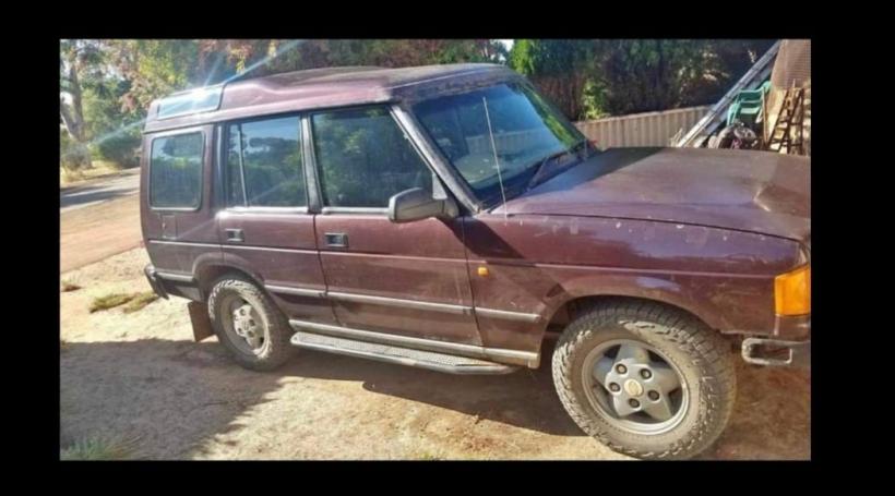 Incredibil: Trei copii au supraviețuit peste două zile lângă părinții lor morți, într-o mașină răsturnată, de Crăciun 18817538