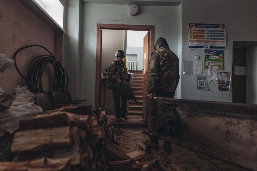 Război în Ucraina, ziua 309: Alarme de raid aerian în Kiev și Herson. Rusia a doborât o dronă în apropierea bazei militare Engels. O rachetă a forțelor ucrainene a căzut în Belarus 18817535