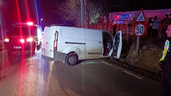 Ne mor copiii pe șosele! O tânără de 21 de ani, victima unui accident mortal în Bacău 18817836