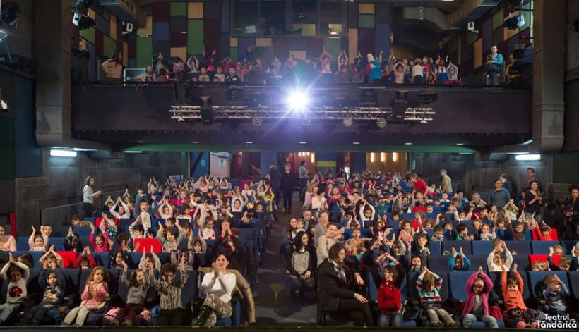 Teatrul Țăndărică la final de an 18817831
