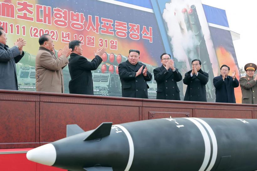 Tensiuni crescânde în Pensinsula Coreeană. Kim Jong Un vrea producerea în masă a armelor nucleare tactice. Reacția Seulului