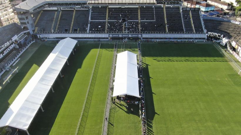 Doliu în Brazilia. Noul președinte al țării s-a recules în fața sicriului lui Pele 18818354