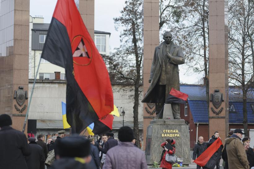 Stepan Bandera, erou în Ucraina, criminal în Polonia. Varșovia protestează din nou împotriva genocidului din Volânia 18818367