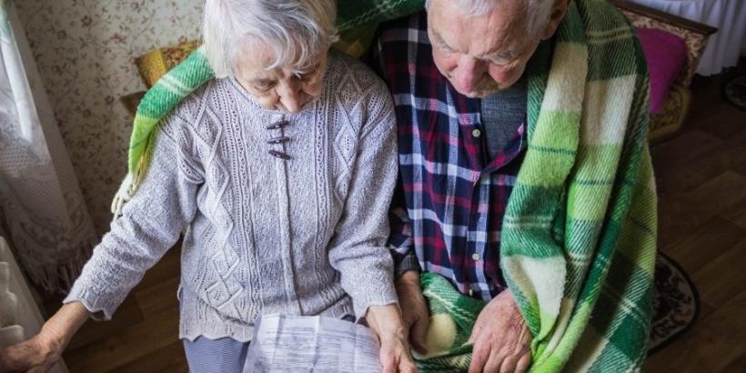 Vești bune pentru pensionari! Livrarea pensiilor începe cu o zi mai devreme decât termenul anunțat