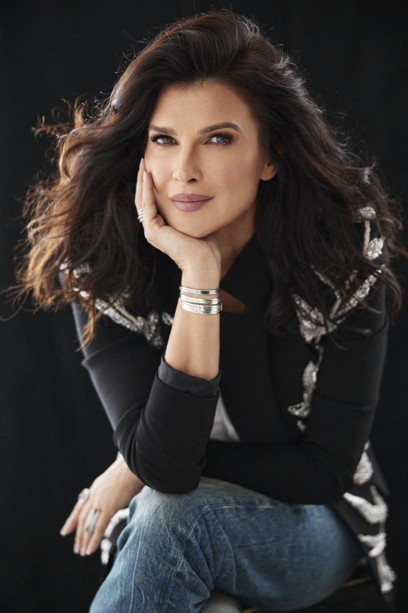 TAXIMETRIȘTI, filmul care îi readuce pe Monica Bîrlădeanu și Andi Vasluianu pe același generic după 10 ani de la „Despre oameni și melci” 18818626