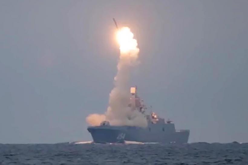 Vladimir Putin a participat la recepția fregatei &quot;Amiral Gorșkov&quot;. Aceasta va transporta rachetele Zircon în Marea Mediterană