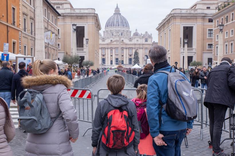 Fostul Papă Benedict al XVI-lea va fi înmormântat astăzi 18818676
