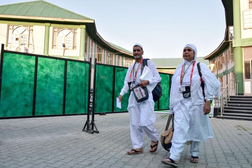 Guvernul indian a interzis activităţile turistice într-un loc de pelerinaj important 18818852