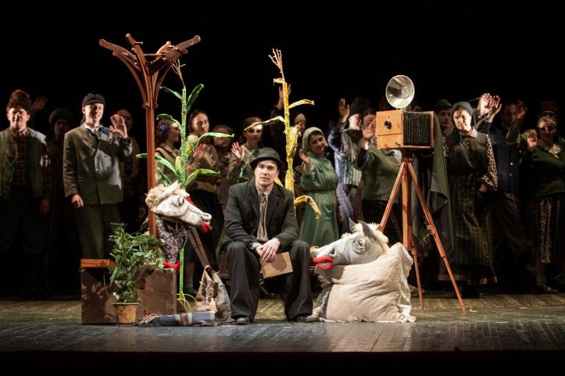 Două montări de anvergură ale Teatrului Naţional ”Mihai Eminescu” din Chișinău, la TNB! 18819093