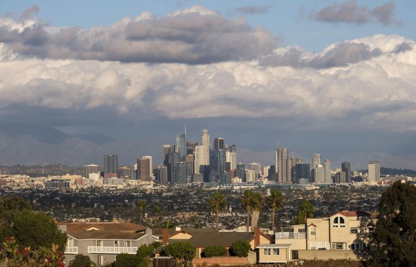 Furtuna din California lasă peste 560.000 de locuințe fără curent electric! 18819155