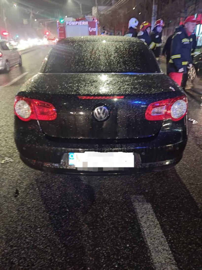 Carambol cu 3 mașini în Drobeta Turnu Severin. O persoană a fost rănită 18819404