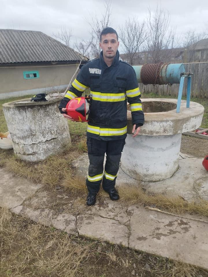 O femeie de 55 de ani a căzut într-o fântână adâncă de 18 metri 18819453