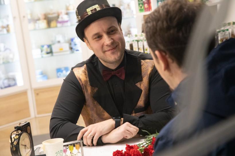 Începe anul cu Teatrul Apropo. Tu cum alegi să îți ocupi timpul liber în Noul An? 18819363