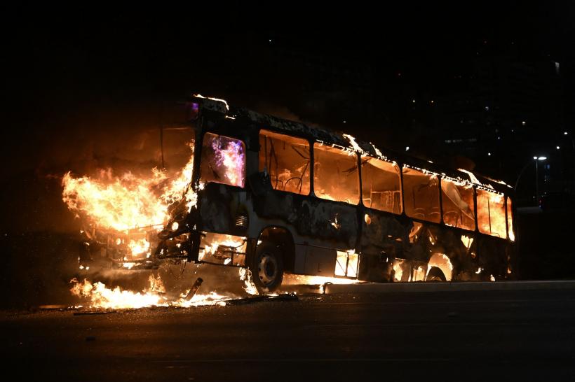 Violențe extreme în Brazilia: Peste 170 de persoane reţinute, mii de protestatari în jurul Parlamentului 18819233