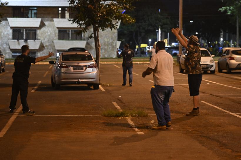 Violențe extreme în Brazilia: Peste 170 de persoane reţinute, mii de protestatari în jurul Parlamentului 18819240