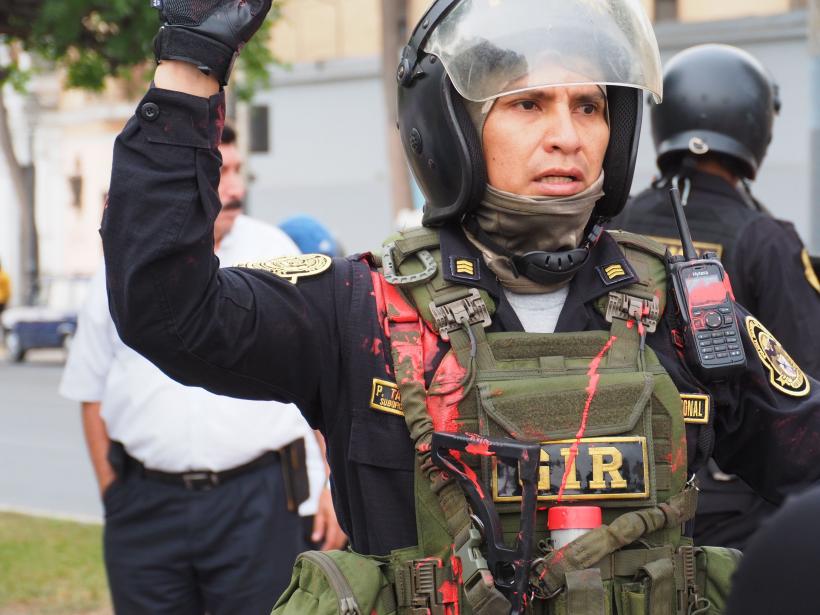 Peru: 17 morți în ciocnirile violente dintre protestatari și poliție 18819469
