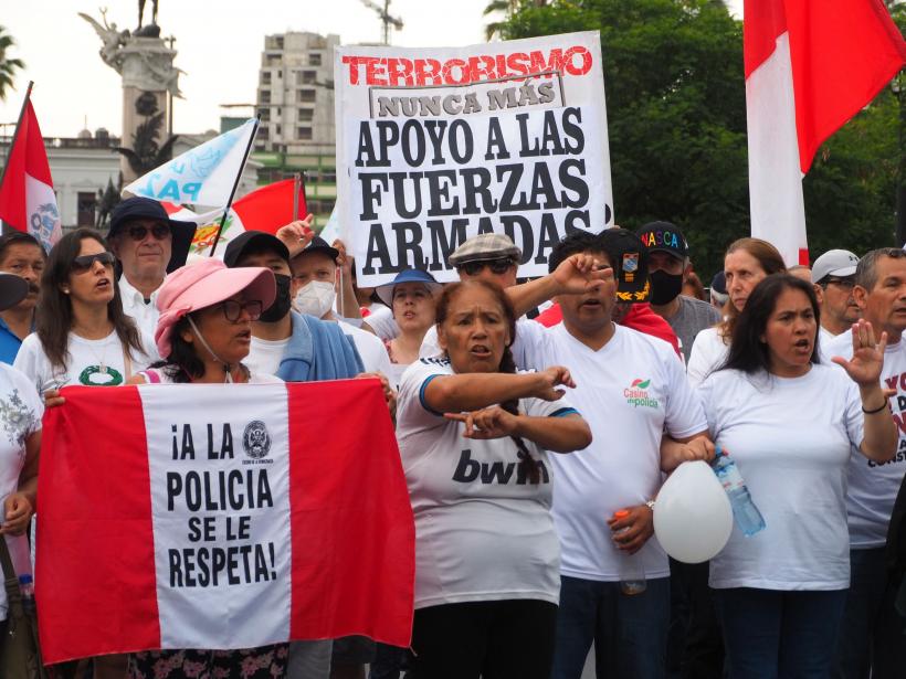 Peru: 17 morți în ciocnirile violente dintre protestatari și poliție 18819470