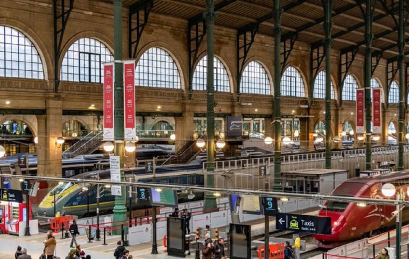 VIDEO Atac cu cuțitul în gara centrală din Paris. Mai multe persoane au fost rănite 18819667
