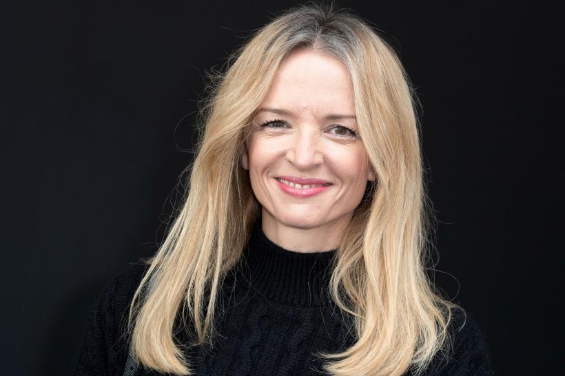 Unde lucrează fiica celui mai bogat om din lume? 18819805