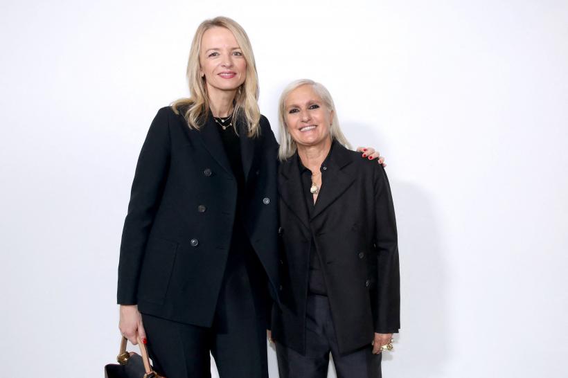 Unde lucrează fiica celui mai bogat om din lume? 18819809