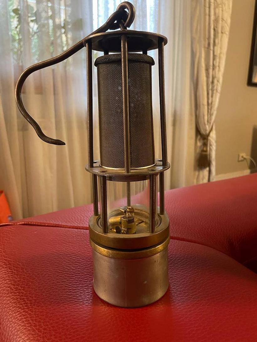 O idee de milioane 18819957