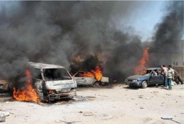 Atentat terorist în Somalia. Teroriștii au aruncat în aer două mașini încărcate cu explozibil