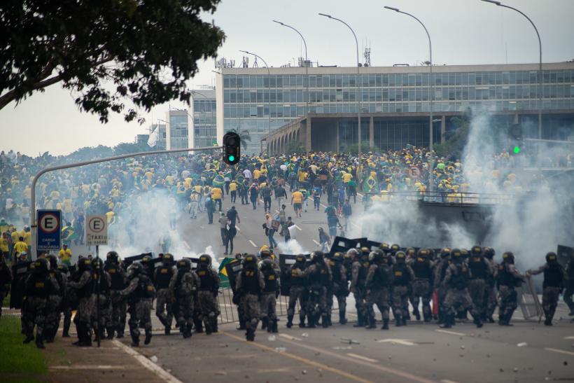 Instanța supremă investighează rolul lui Bolsonaro în revoltele sângeroase din Brazilia
