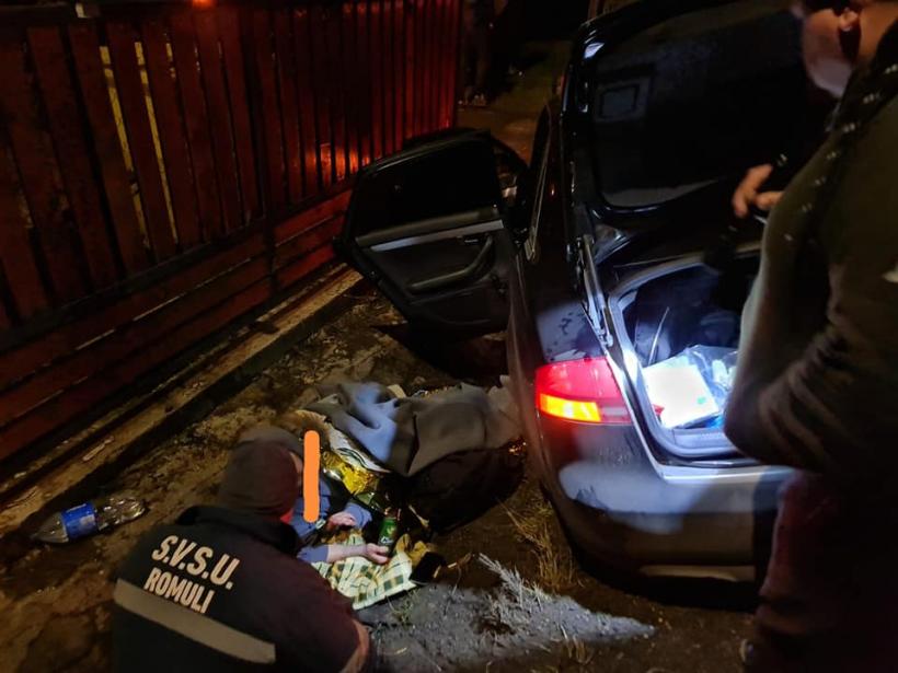 Accident groaznic: o mașină a intrat într-un cap de pod. Cinci victime sunt asistate de medici  18820516