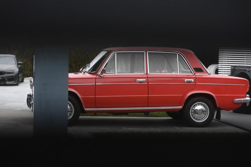 Bolizii de lux ai fraților Tate, confiscați de Statul Român. Iată imaginile! 18820361