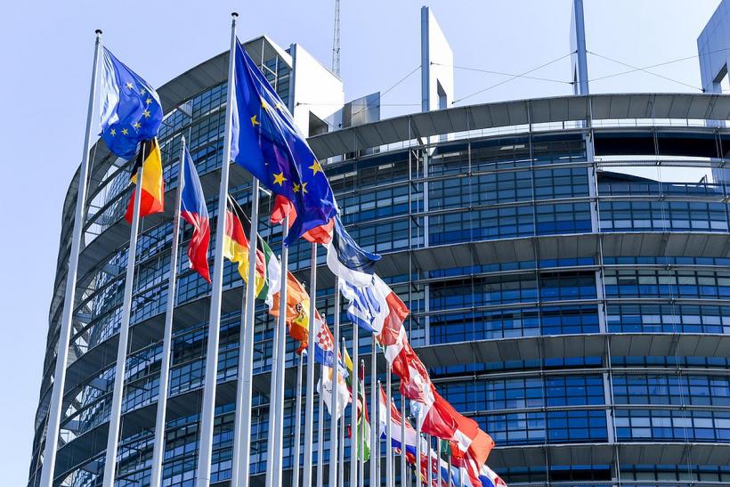 Comisia Europeană dorește primele achiziții comune de gaze până în vară