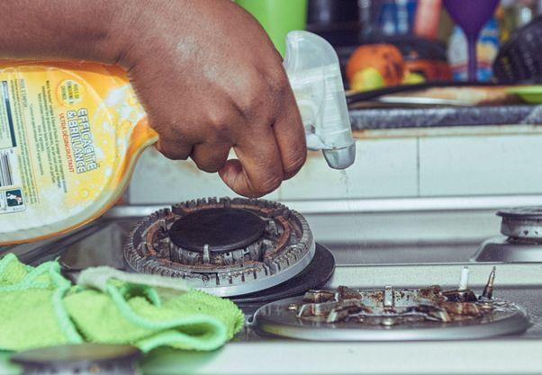 5 metode prin care să întreții și să cureți eficient electrocasnicele din bucătăria ta 