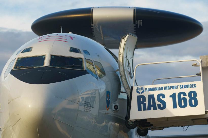 Primul avion AWACS a aterizat la Baza Militară de la Otopeni. NATO va monitoriza situația din Belarus 18820912